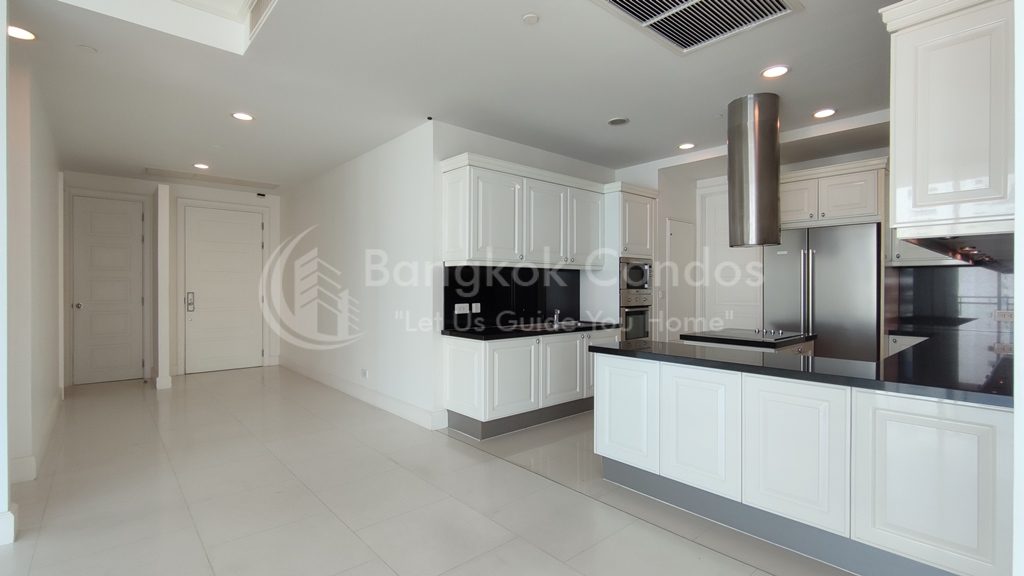 Unfurnished: 3 Bedroom ROYCE Private Residences • Rent / Sale